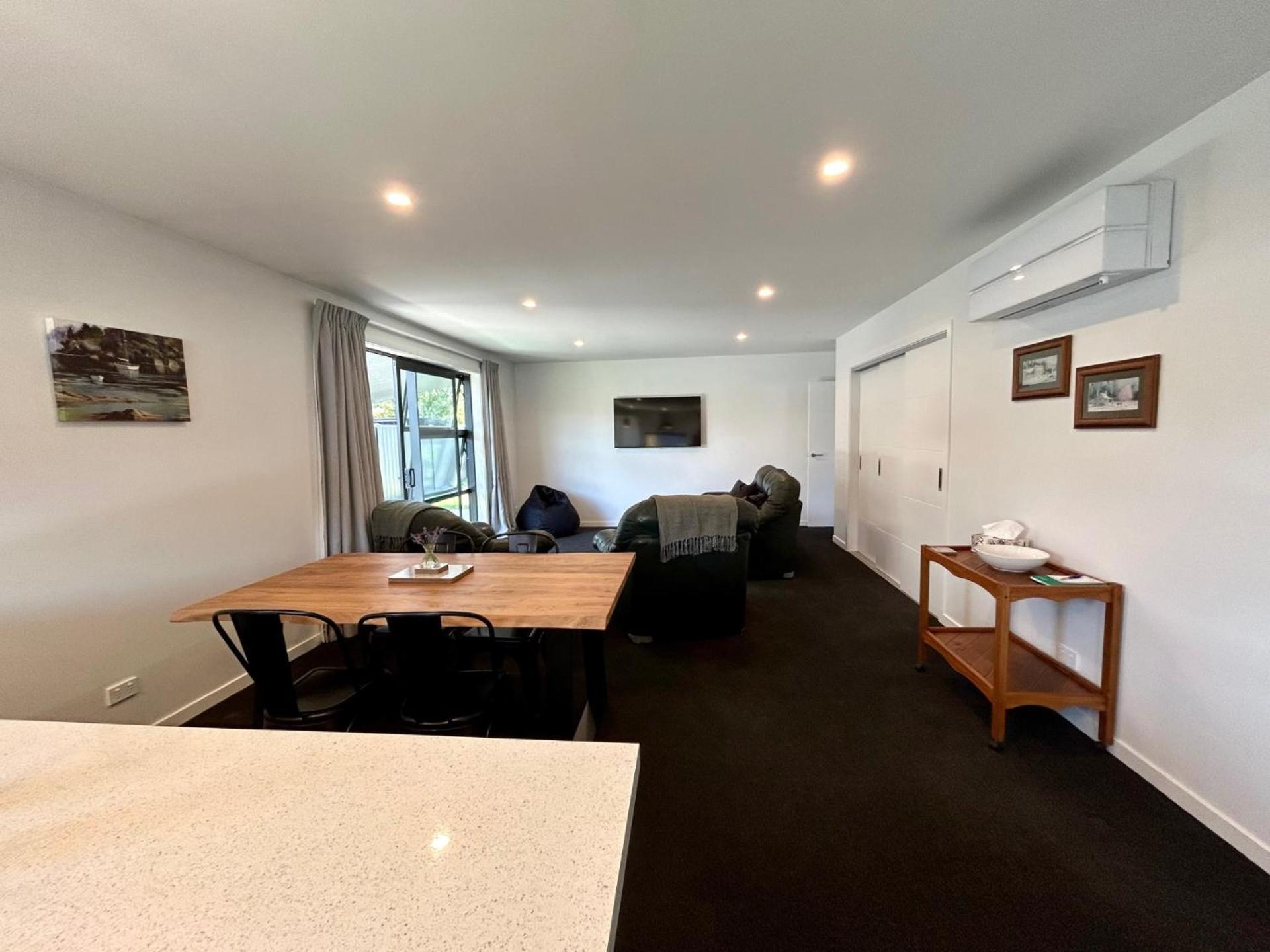 Villa Modern Family Pad In Cromwell Esterno foto